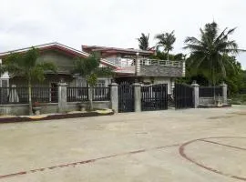 FNT Transient House near Hundred Islands