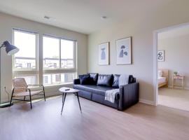 알렉산드리아에 위치한 호텔 Stylish 2BR Condo in Alexandria