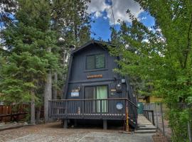 Black Cedar Bungalow, hotell i Big Bear Lake