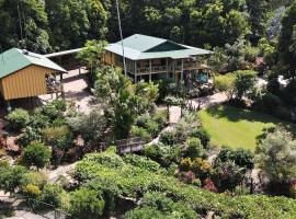 Licuala Lodge, hotel u gradu 'Mission Beach'