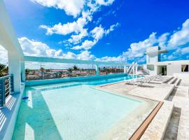 CARIBBEAN DELUXE Ducassi SUITES STUDIOS HOTEL ROOFTOP POOL Beach CLUB & SPA, Hotel in Punta Cana