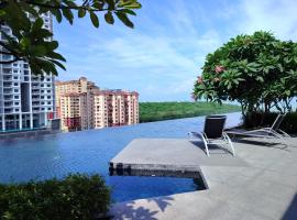 Sea&City View Condo In Georgetown 3BR-10PAX: Jelutong şehrinde bir otel