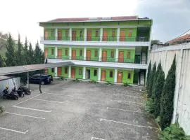 Hotel Cemara Hijau