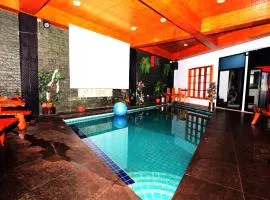 Koenig Hotel Pattaya Near Walking Street