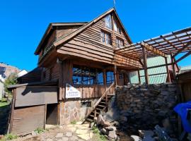 el refugio de caniche: Caviahue'de bir hostel