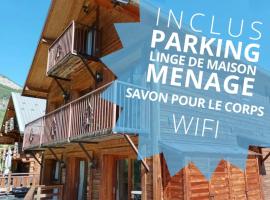 Le Coucou - Grand chalet - Parking - WIFI - ALLOS - 10adul+2enf โรงแรมในอัลโลส