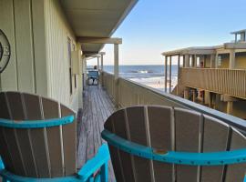 Living the Dream 2 Bedroom Ocean View Cozy Condo, hotel i Gulf Shores