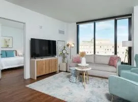 Back-Bay Penthouse Downtown & Parking & GYM