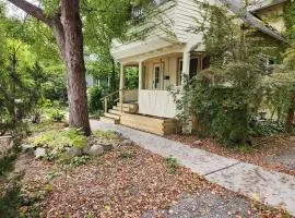 Cozy 3 Bedroom House in Downtown Ithaca