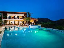 Spectacular Ocean Views Infinity Pool