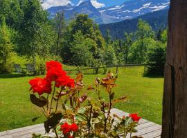 Chalet LA CROISEE-LAVANCHE, hotell sihtkohas Les Diablerets