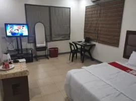 Full Villa with 4BR near SM mall and walking street