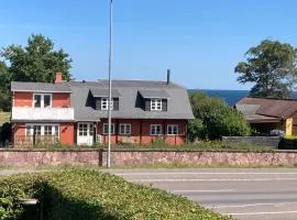 Sommerhus På Bornholm Med Havudsigt I Sandkaas, Mellem Allinge Og Tejn,