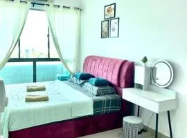 Cozy cybersquare two to five pax 2 bed & 2 bath king & queen wifi netflix 1313