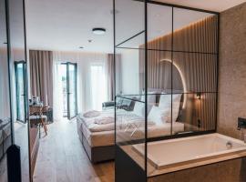 Magnetit Hotel Šumava โรงแรมในเชเลซนารูดา