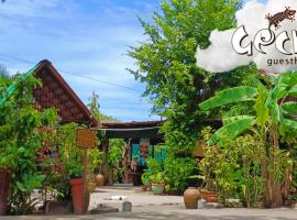 Gecko Guesthouse โรงแรมในปันไตเจอนัง