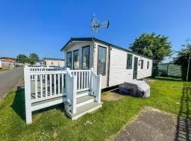 Lovely 6 Berth Caravan With Decking At Cherry Tree Park In Norfolk Ref 70320C