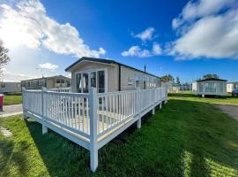 Lovely 6 Berth, Dog Friendly Caravan For Hire In Norfolk Ref 50011Ae – hotel w mieście Great Yarmouth