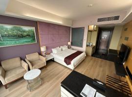 Meritz Hotel, hotell i Miri