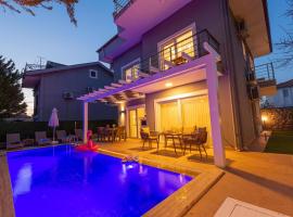 Close to Oludeniz 5 bedroom villa, hotel di Ovacik