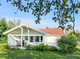 Beautiful Home In Borgholm With Wifi, хотел в Борихолм