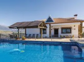 Cozy Home In Iznájar With Kitchen