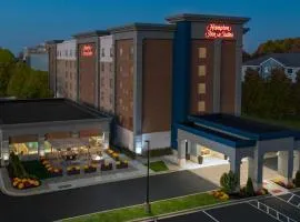 Hampton Inn & Suites Cleveland-Beachwood