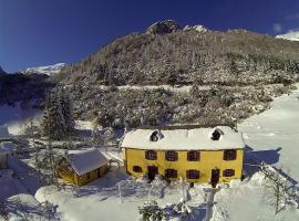 Gite Auberge Les Cascades, hotel en La Mongie