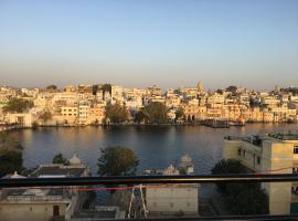 Hotel Panorama Haveli, hotell i Udaipur