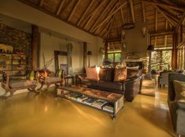 Etali Safari Lodge, hotel u gradu 'Madikwe Game Reserve'