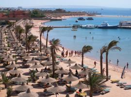 Giftun Azur Resort, hotel cerca de Aeropuerto Internacional de Hurghada - HRG, 