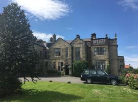 Dunsley Hall Country House Hotel, hotel u gradu Vitbi