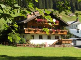 Haus Derra, hotel i Mittelberg