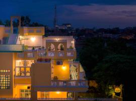 The Coral Court Homestay, šeimos būstas mieste Agra