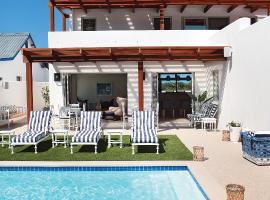 One Marine Drive Boutique Hotel & Spa by The Living Journey Collection, hotel di Hermanus