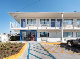 Motel 6-Mcallen, TX, hotel sa McAllen