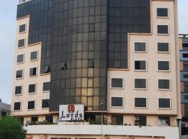 Lords Plaza Surat – hotel w mieście Surat