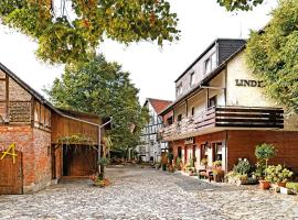 Landgasthaus & Hotel Lindenhof, hotel em Königslutter am Elm