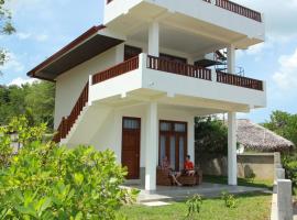 Hideaway Lodge: Tangalle şehrinde bir otel