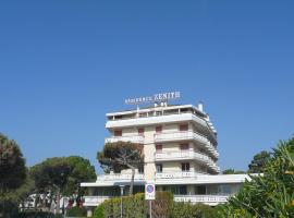 Residence Zenith - Agenzia Cocal: Caorle'de bir otel