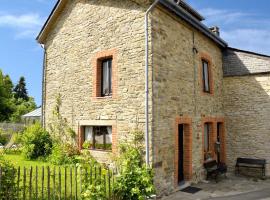 Vintage Cottage with Shared Garden in Paliseul，巴利瑟爾的飯店