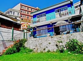 La Casa Azul Hostel, hotel v destinaci Valparaíso