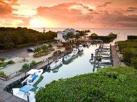 Ocean Pointe Suites at Key Largo, hotel in Key Largo