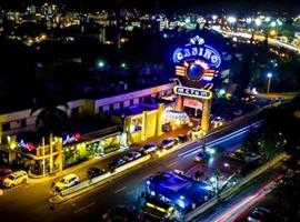 Matum Hotel & Casino, hotel di Santiago de los Caballeros