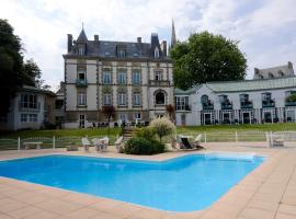 Clos de Vallombreuse, The Originals Relais, отель в городе Дуарнене