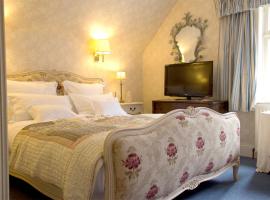 Corriegour Lodge Hotel: Letterfinlay şehrinde bir otel