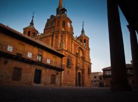 Hospedería Santa Elena، فندق في San Carlos del Valle