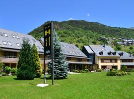 Hotel & Restaurante Peña, hotel en Arrós