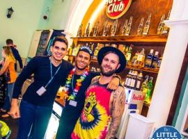 The Little Havana Party Hostel, готель у місті Краків