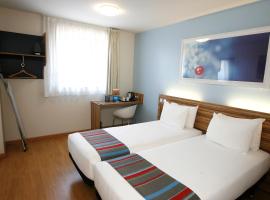 Travelodge Valencia Aeropuerto, hotell  lennujaama Valencia lennujaam - VLC lähedal